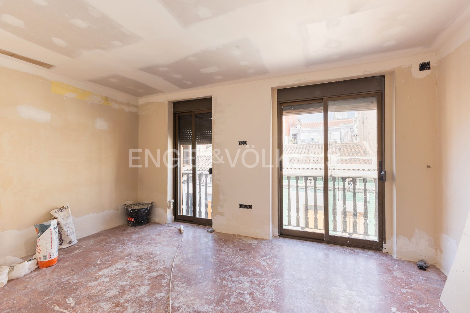 House or chalet for sale in  Valencia Capital  with Air Conditioner, Heating and Balcony