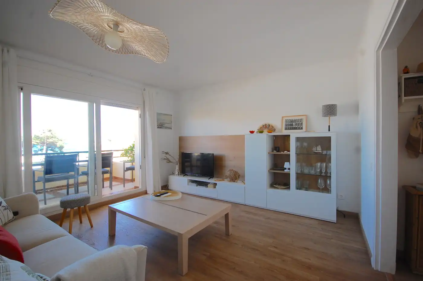 Sala de estar de Apartamento en venta en L'Escala con Aire acondicionado, Calefacción y Terraza