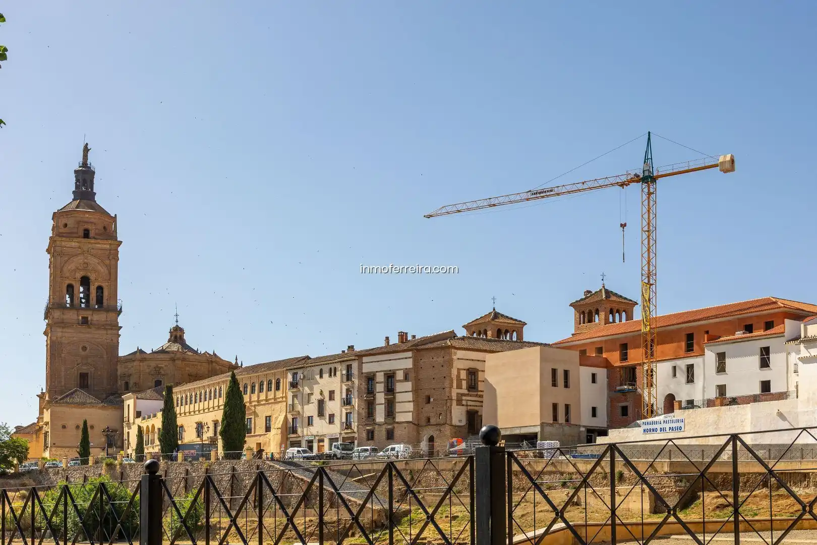Vista exterior de Pis en venda en Guadix