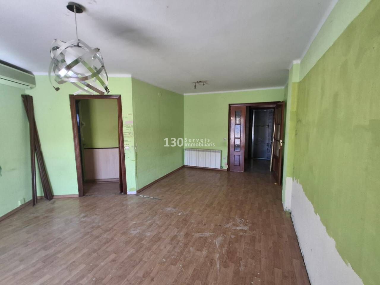 Sala de estar de Piso en venta en Valls con Calefacción, Parquet y Balcón