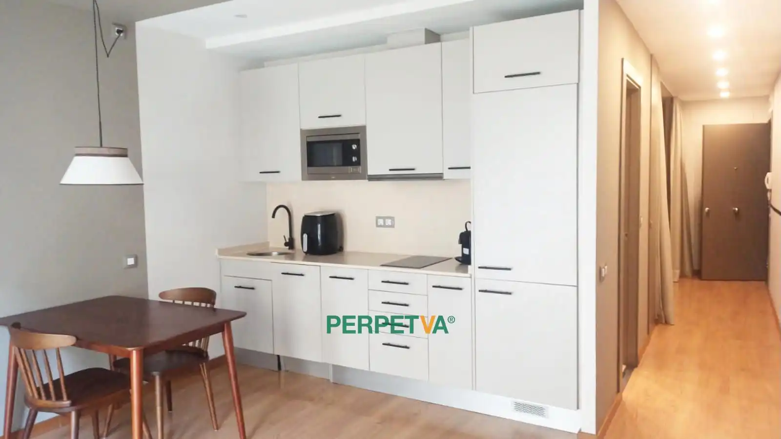Kitchen of Flat for rent in Barcelona  with Air Conditioner, Swimming Pool and Furnished