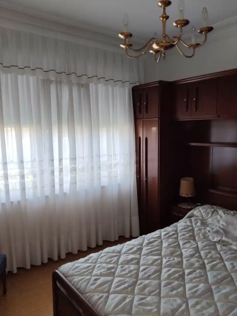 Habitación de Casa o chalet en venta en Torrelavega  con Calefacción, Jardín privado y Terraza