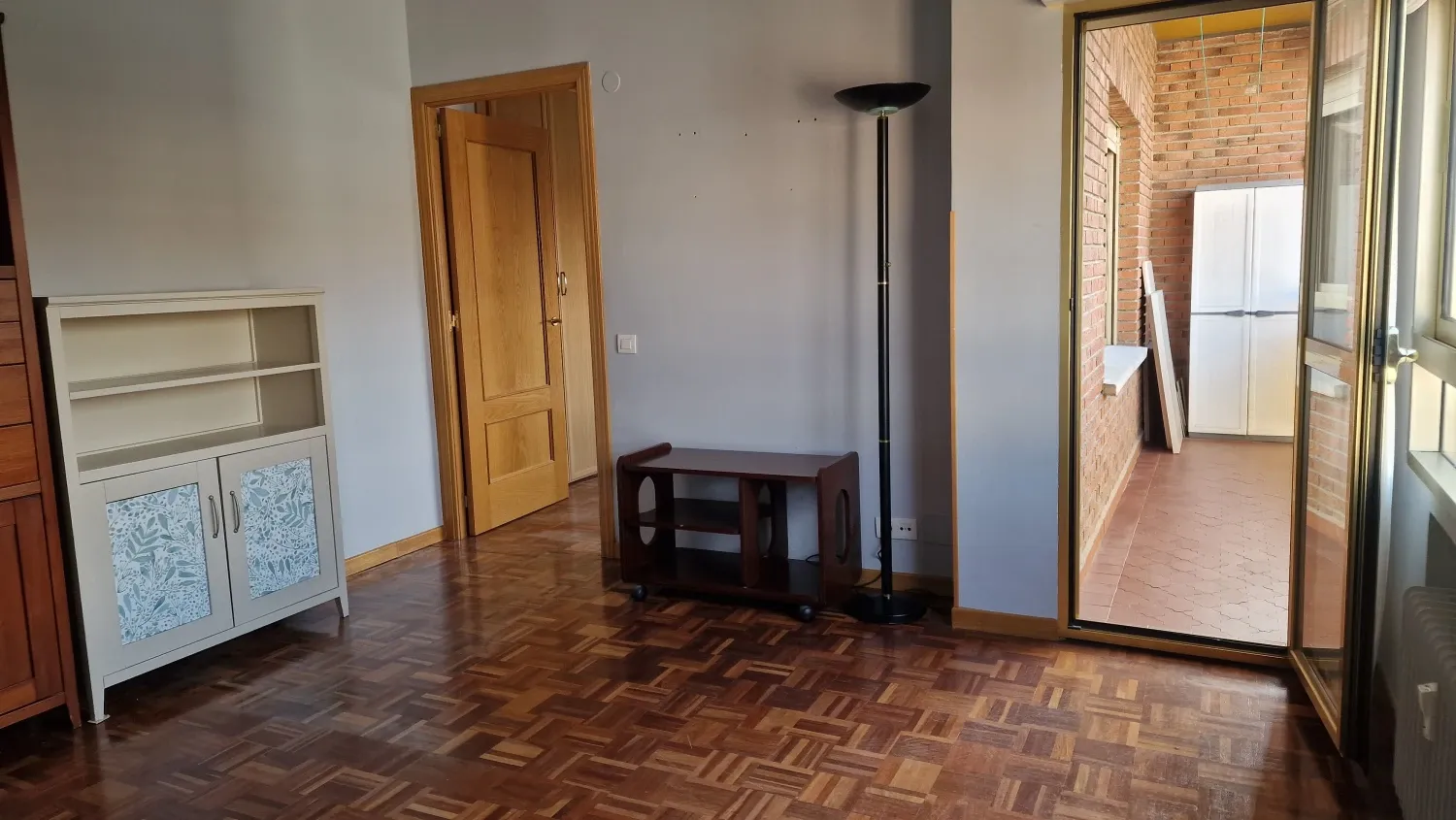 Flat to rent in  Madrid Capital  with Heating, Terrace and Furnished