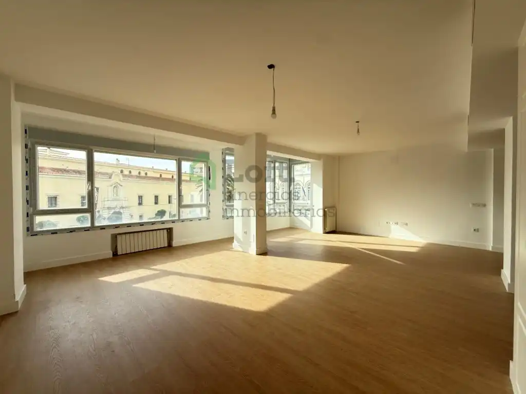 Sala d'estar de Pis en venda en Badajoz Capital amb Aire condicionat i Calefacció