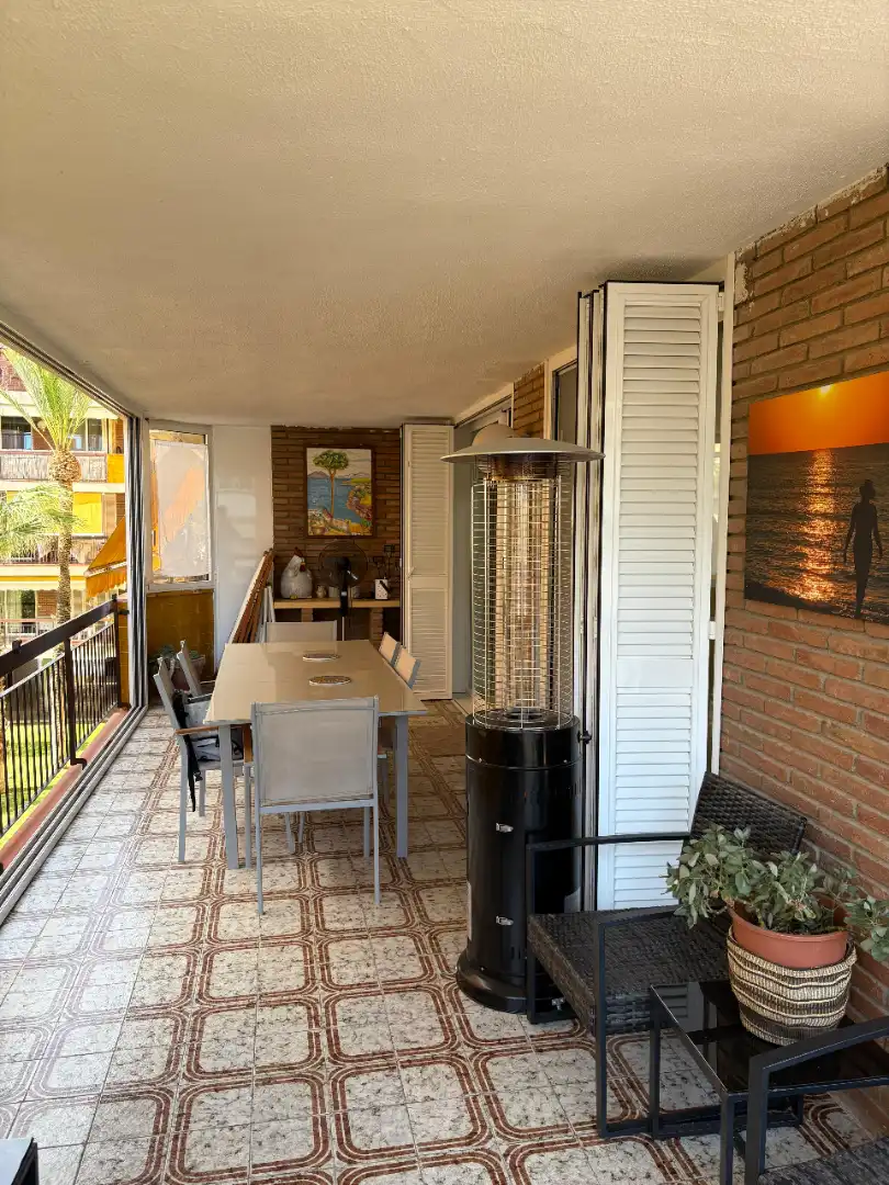 Terraza de Piso en venta en Castelldefels con Aire acondicionado, Calefacción y Parquet