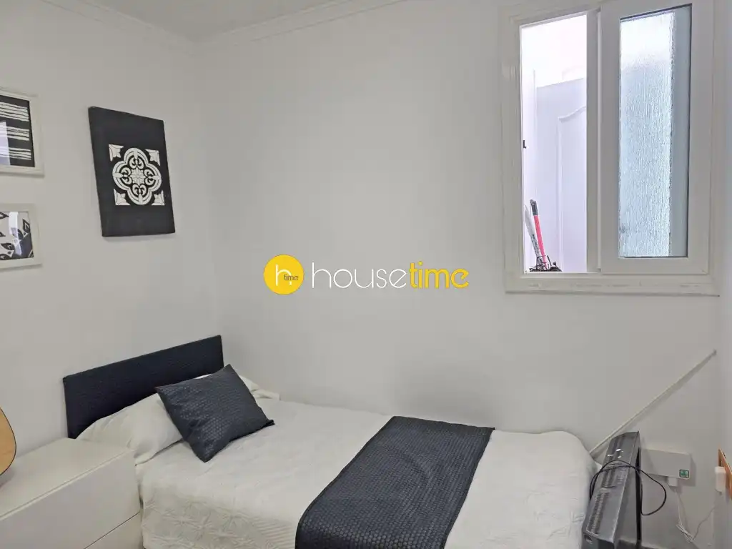 Bedroom of Houses for sale in Santa Coloma de Gramenet