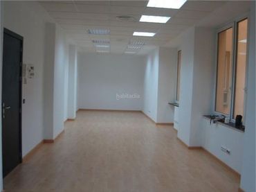 Oficina en venta en Avenida de las Razas 1B