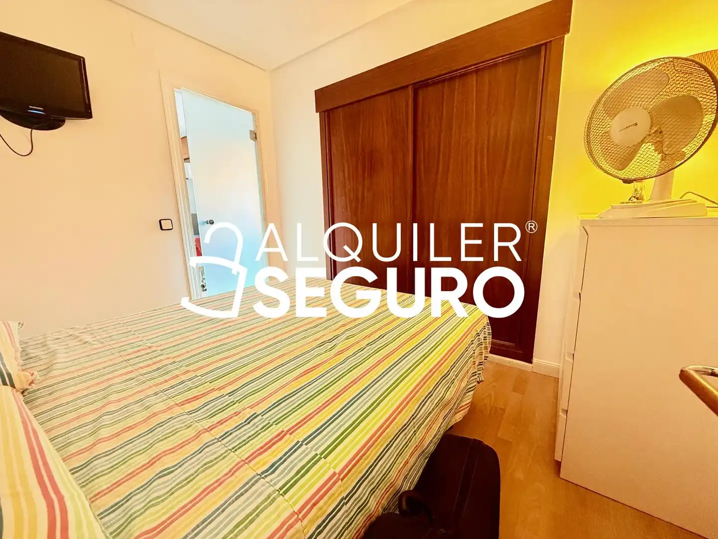 Habitación de Piso de alquiler en Madrid con Aire acondicionado, Calefacción y Piscina