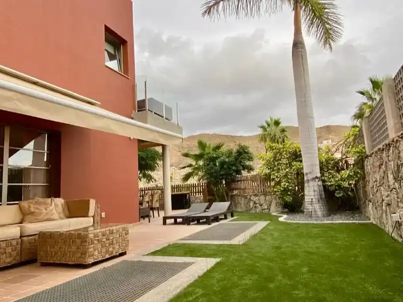 Terrassa de Casa o xalet en venda en Mogán amb Aire condicionat i Balcó