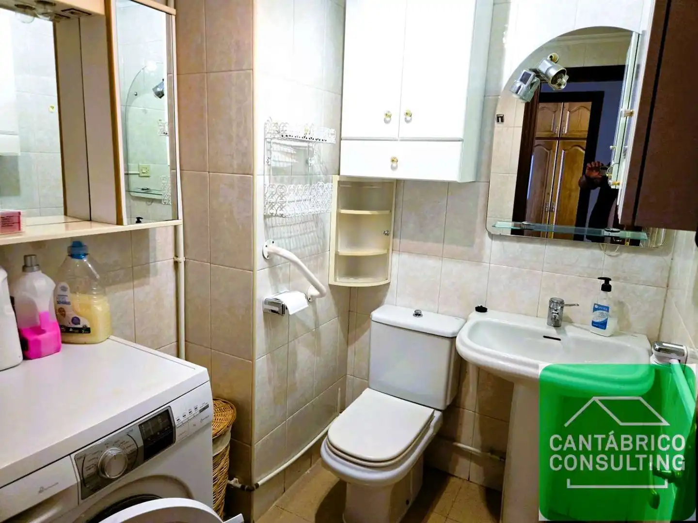 Baño de Piso en venta en Navia con Calefacción, Parquet y Terraza