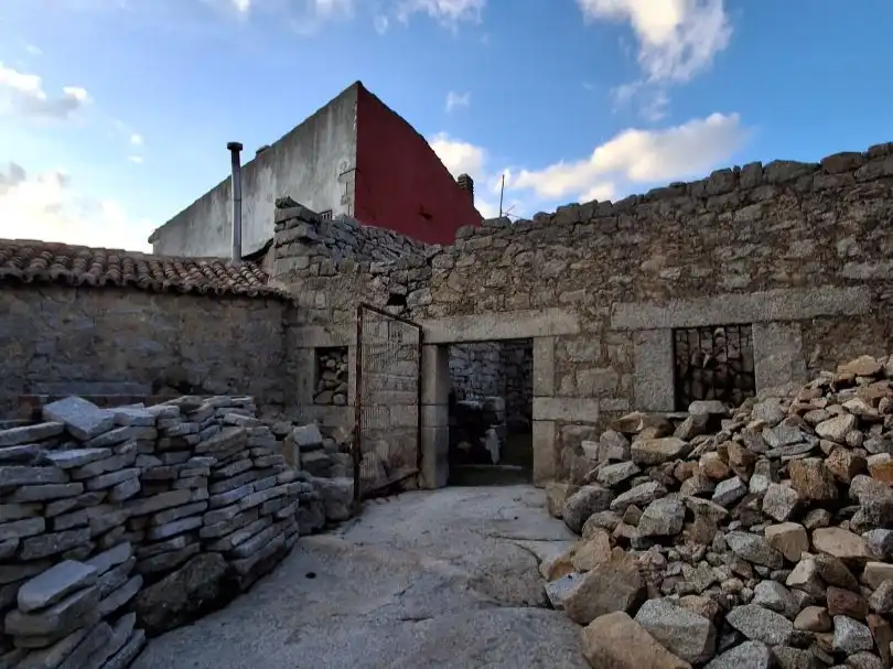 Exterior view of Land for sale in Zarzalejo, Madrid