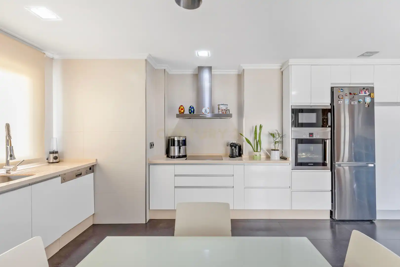 Cuina de Apartament en venda en Torrevieja amb Aire condicionat, TV i Balcó