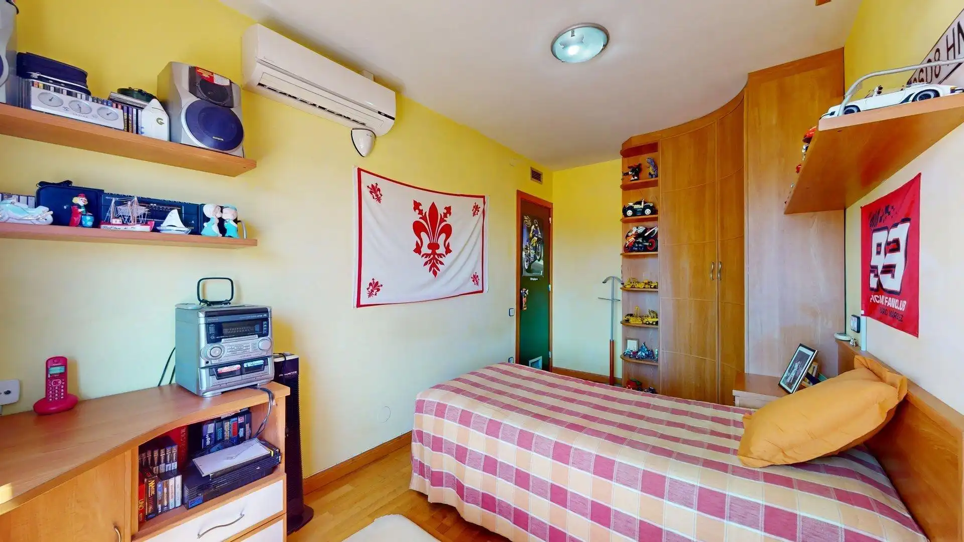 Dormitori de Pis en venda en Vilanova i la Geltrú amb Aire condicionat, Calefacció i Terrassa