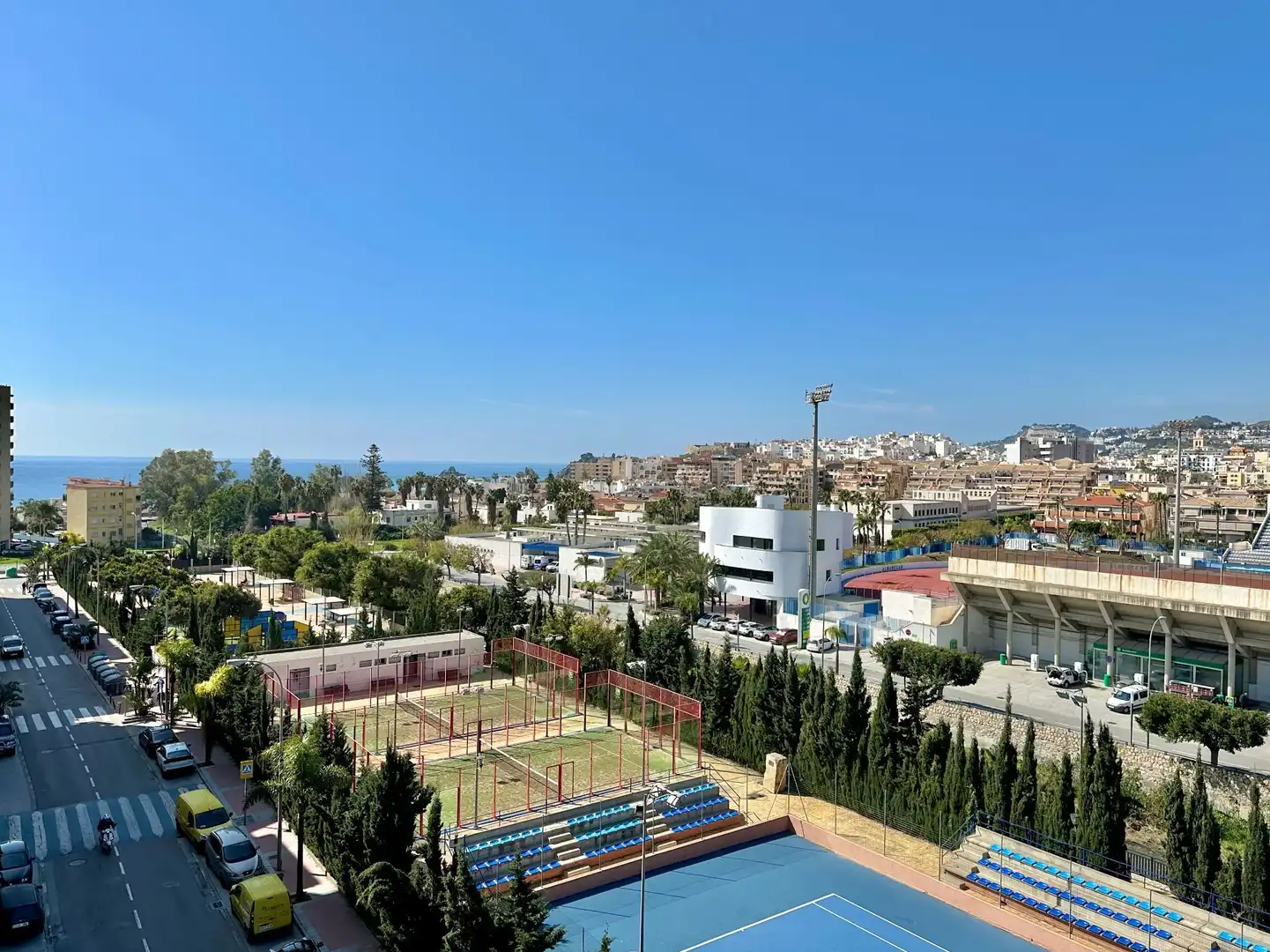 Vista exterior de Apartamento en venta en Almuñécar con Aire acondicionado, Terraza y Amueblado