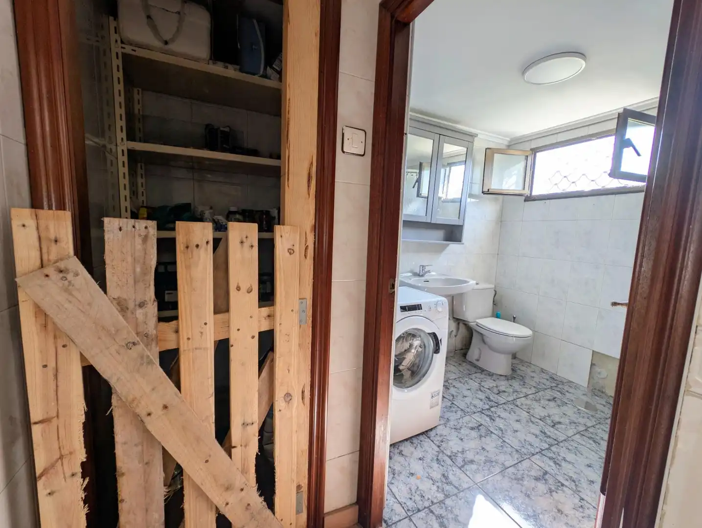 Baño de Casa o chalet en venta en Mieres (Asturias) con Calefacción, Jardín privado y Terraza