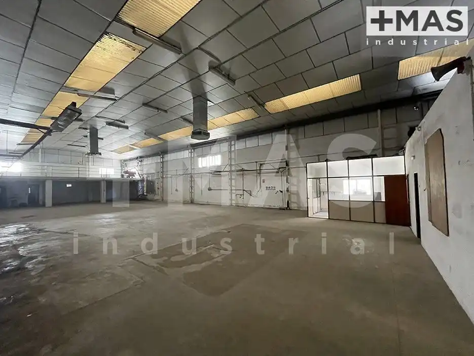 Industrial building to rent in Fuente del Jarro, imagen 4