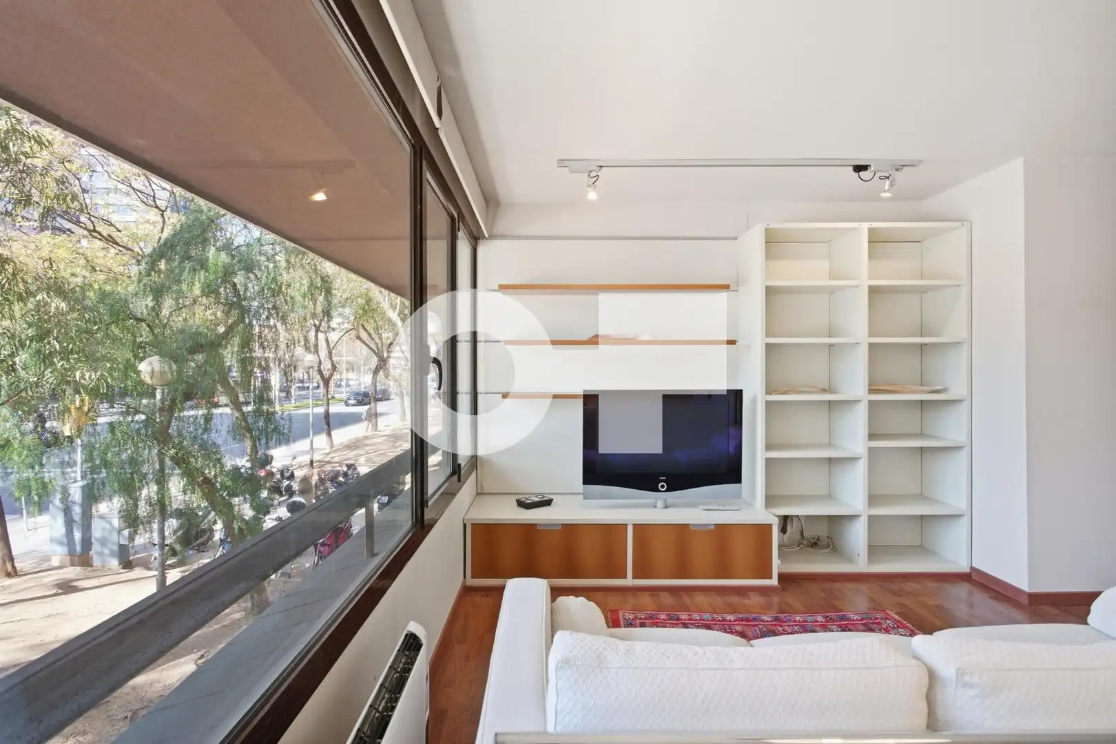 Sala d'estar de Pis en venda en Barcelona amb Aire condicionat, Calefacció i Parquet