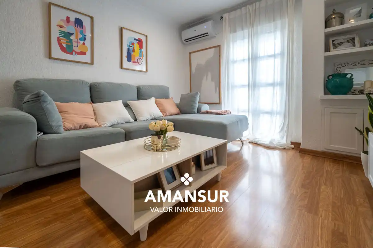 Piso con terraza en venta en Calle Arroyomolinos de León, imagen 2