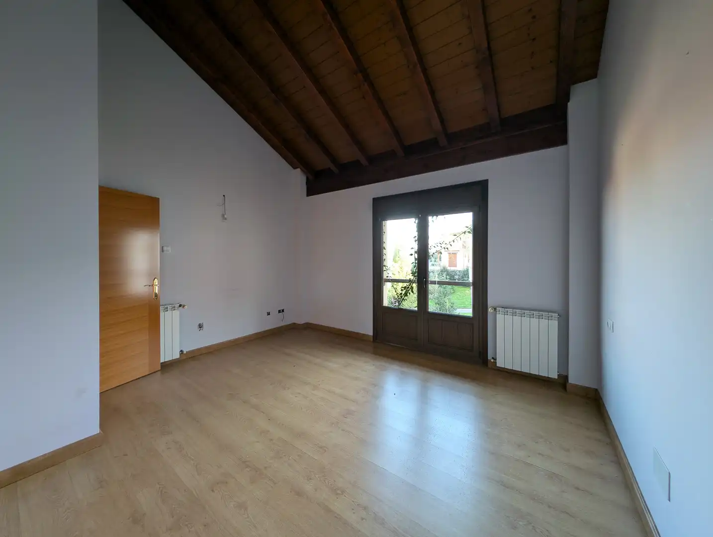 Casa o xalet en venda en Val de San Vicente  amb Calefacció, Terrassa i Traster