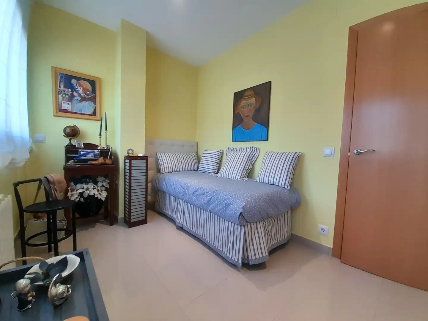 Bedroom of Detached homes for sale in Olot  with Heating, Terrace and Furnished