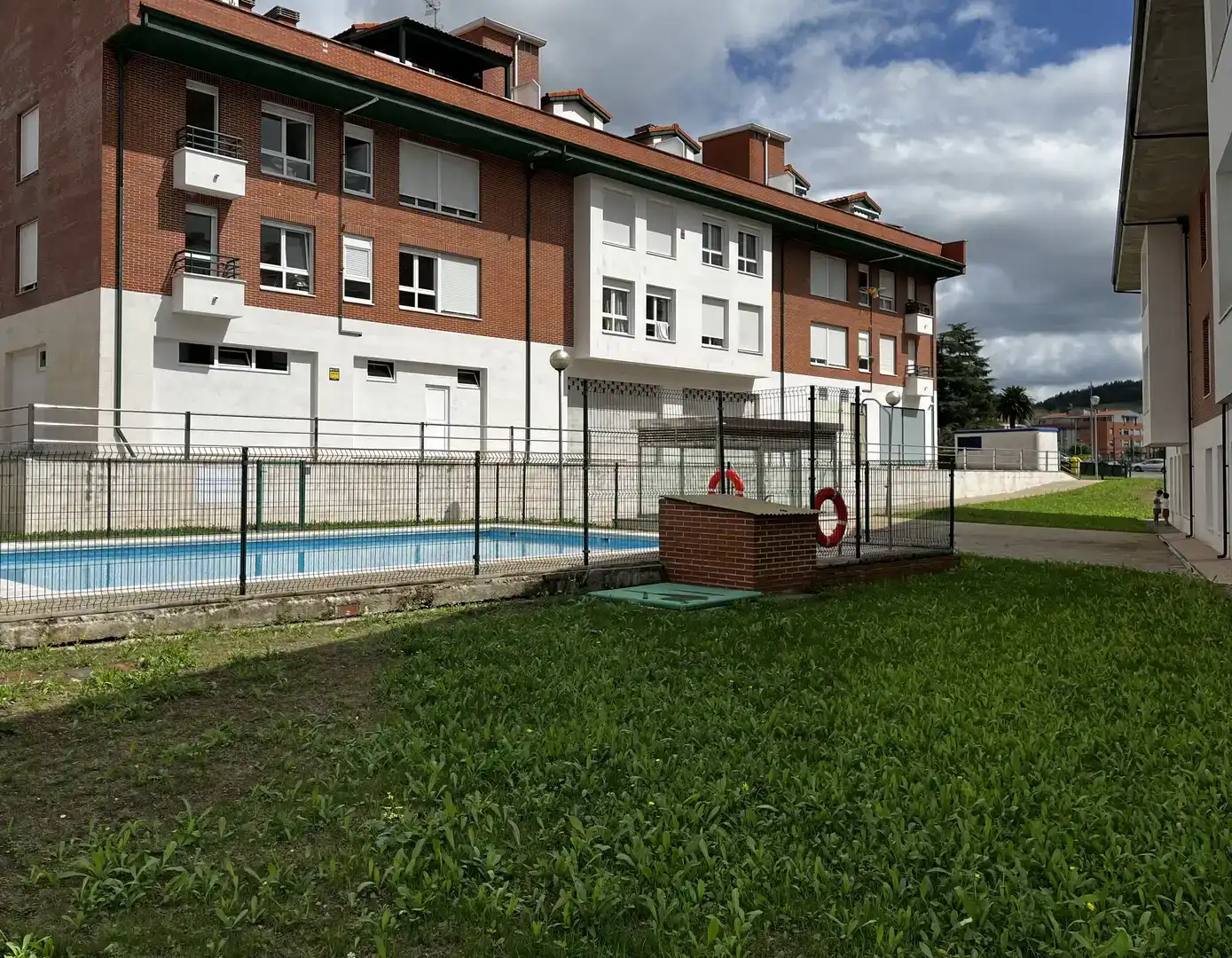Piscina de Pis de lloguer en Entrambasaguas amb Piscina