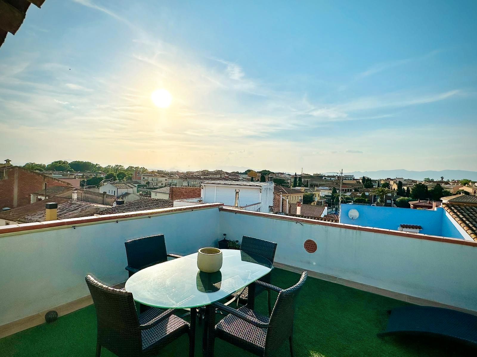Terrassa de Casa adosada en venda en Castelló d'Empúries amb Aire condicionat, Calefacció i Terrassa