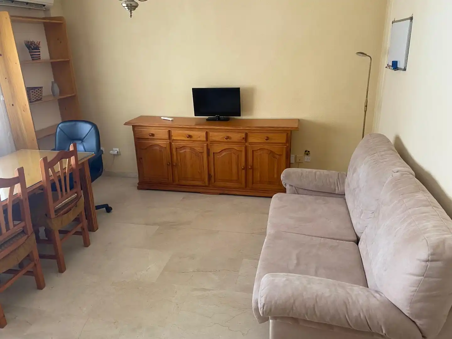 Living room of Flat for sale in Ciudad Real  with Air Conditioner and Furnished