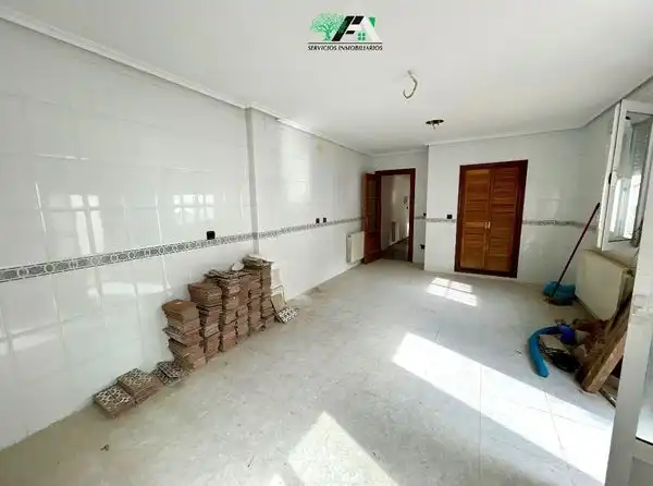 Casa amb piscina en venda a Calle Alcón, imagen 8