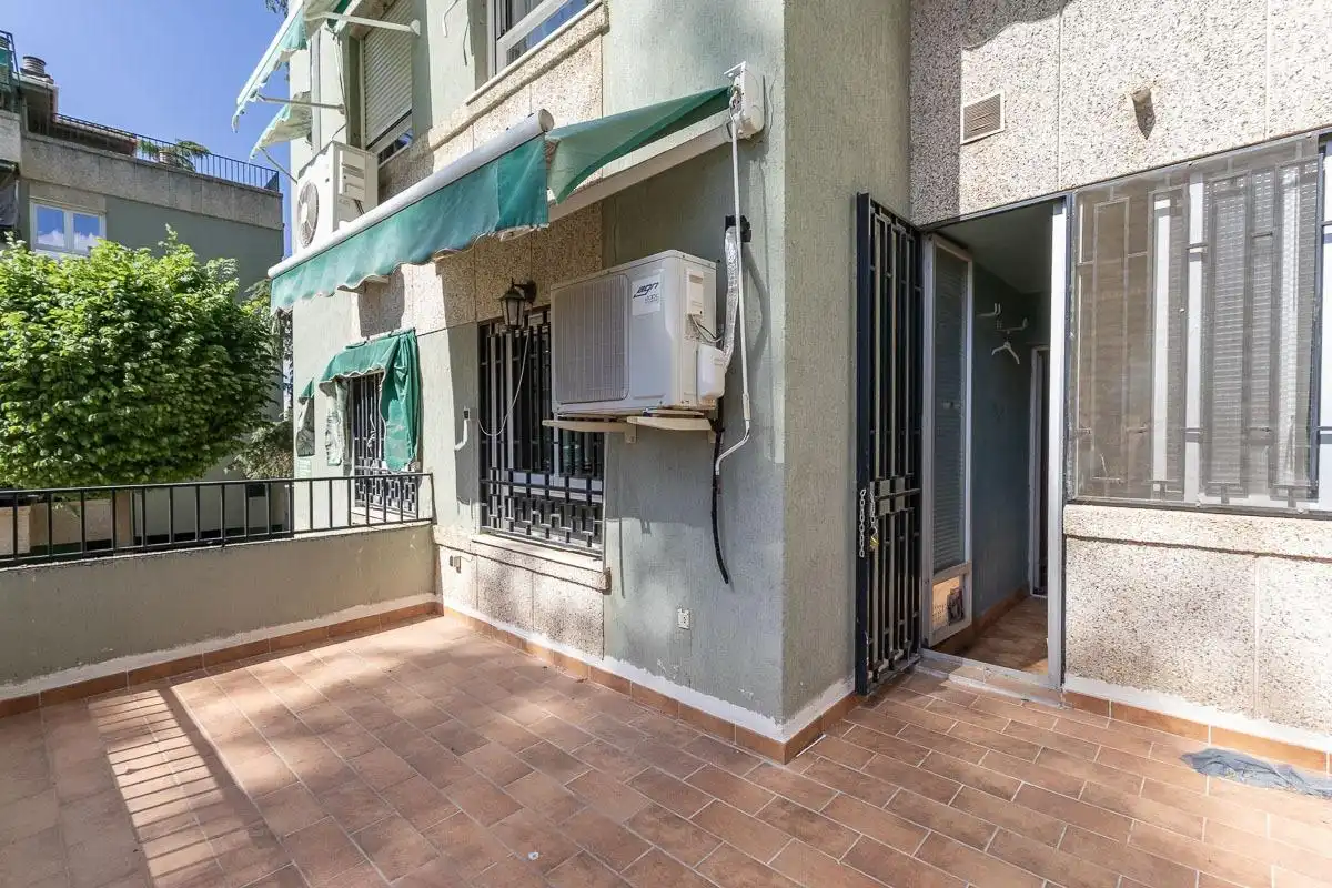 Piso en venta en Camino Bajo de Huétor, 19, Cervantes