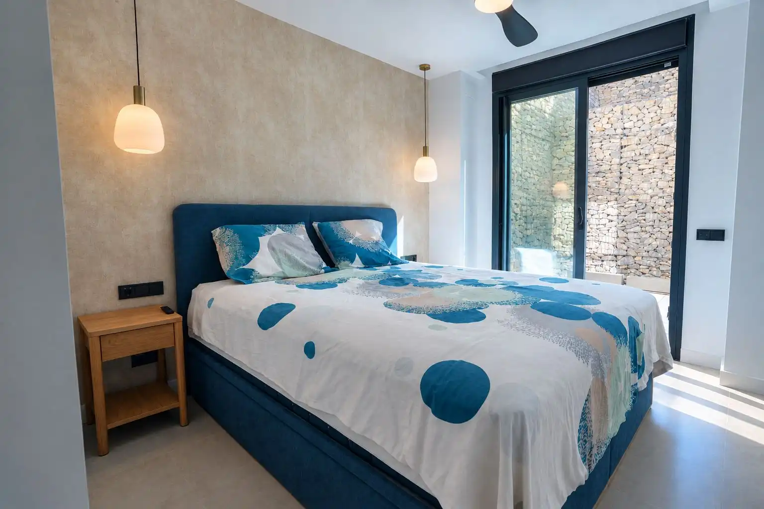 Apartamento con terraza en venta en CARRETERA LOMAS DE MARBELLA #MEDBLUE, FASE I. PORT, imagen 9