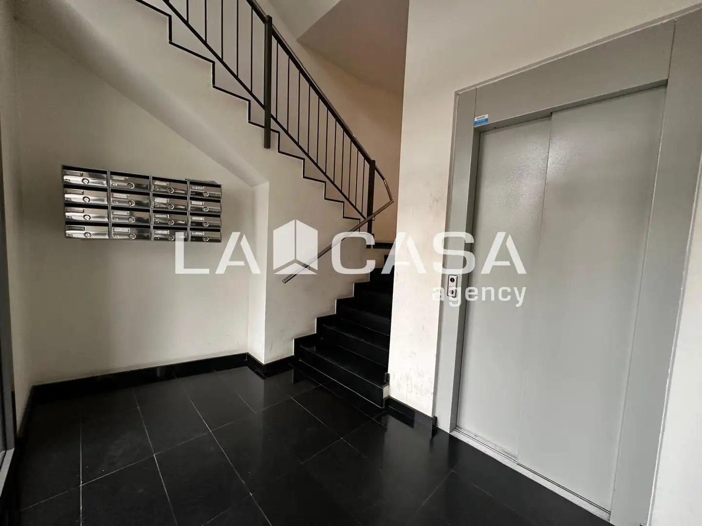 Flat for sale in Canovelles