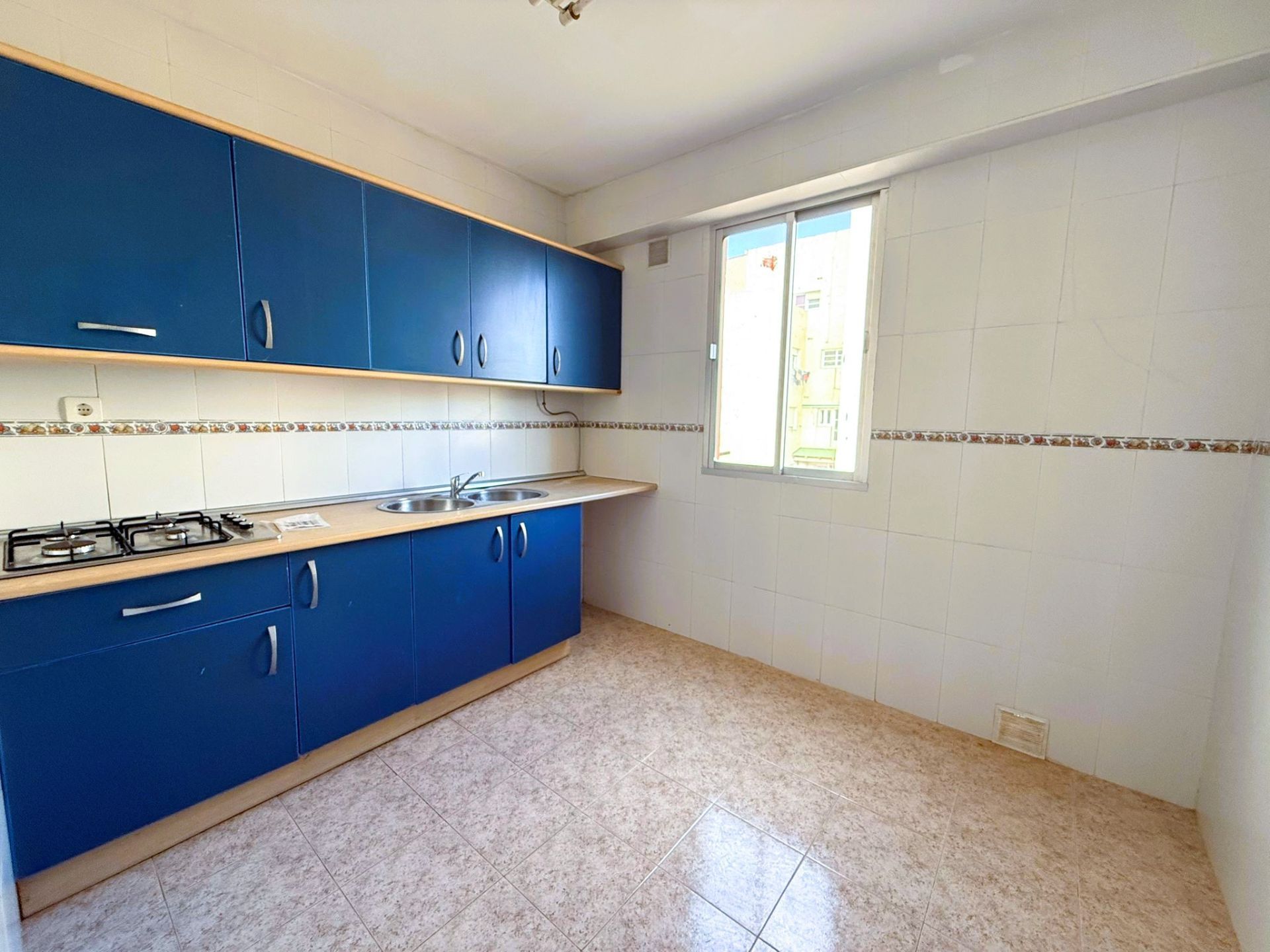 Kitchen of Flat for sale in Motril