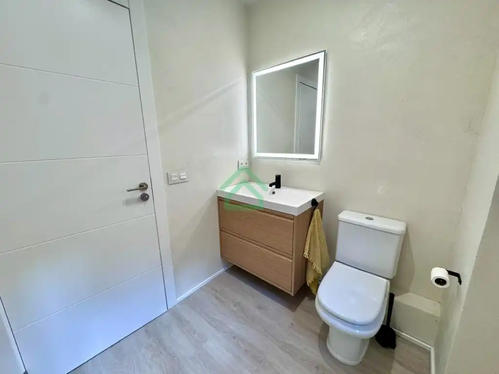 Baño de Piso en venta en Montferrer i Castellbò