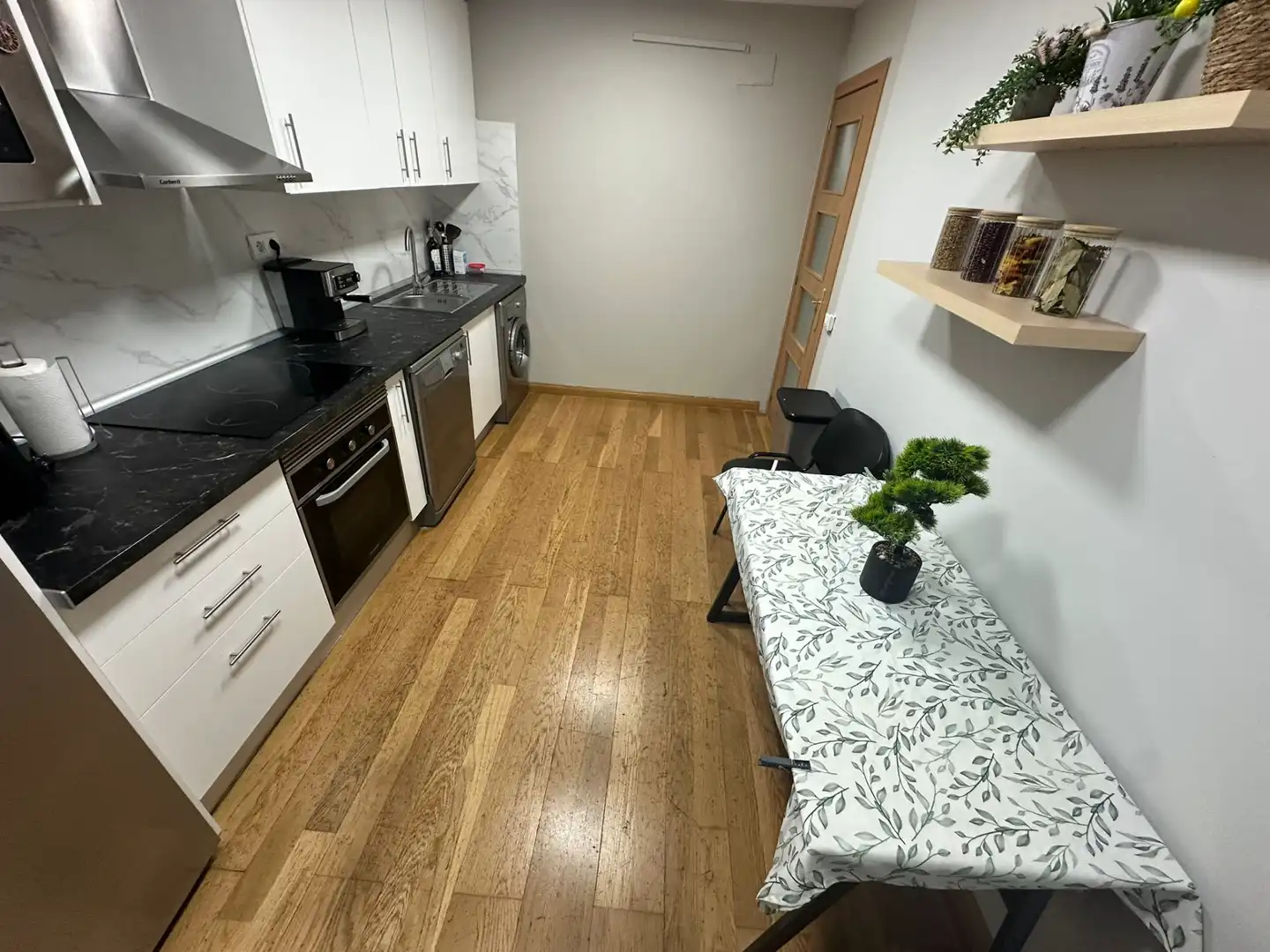 Kitchen of Commercial properties for sale in Parla  with Air Conditioner and Heating