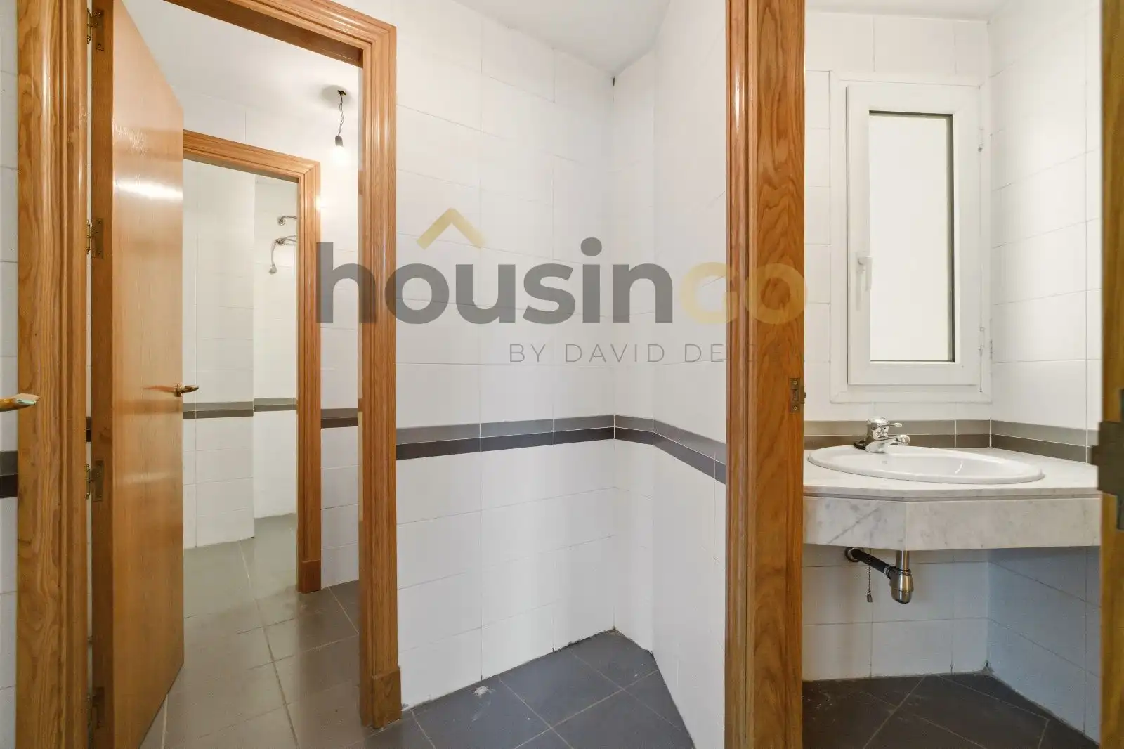 Bathroom of Duplexes for sale in Madrid  with Terrace and Balcony