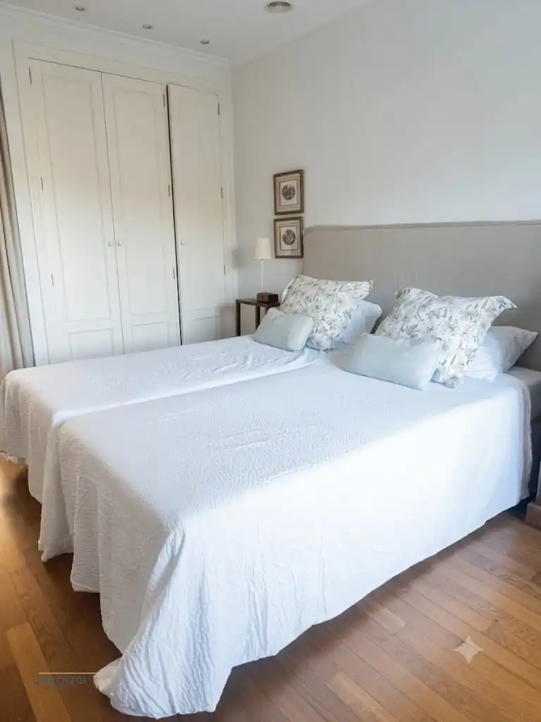 Bedroom of Flat for rent in Usurbil  with Heating, Terrace and Furnished