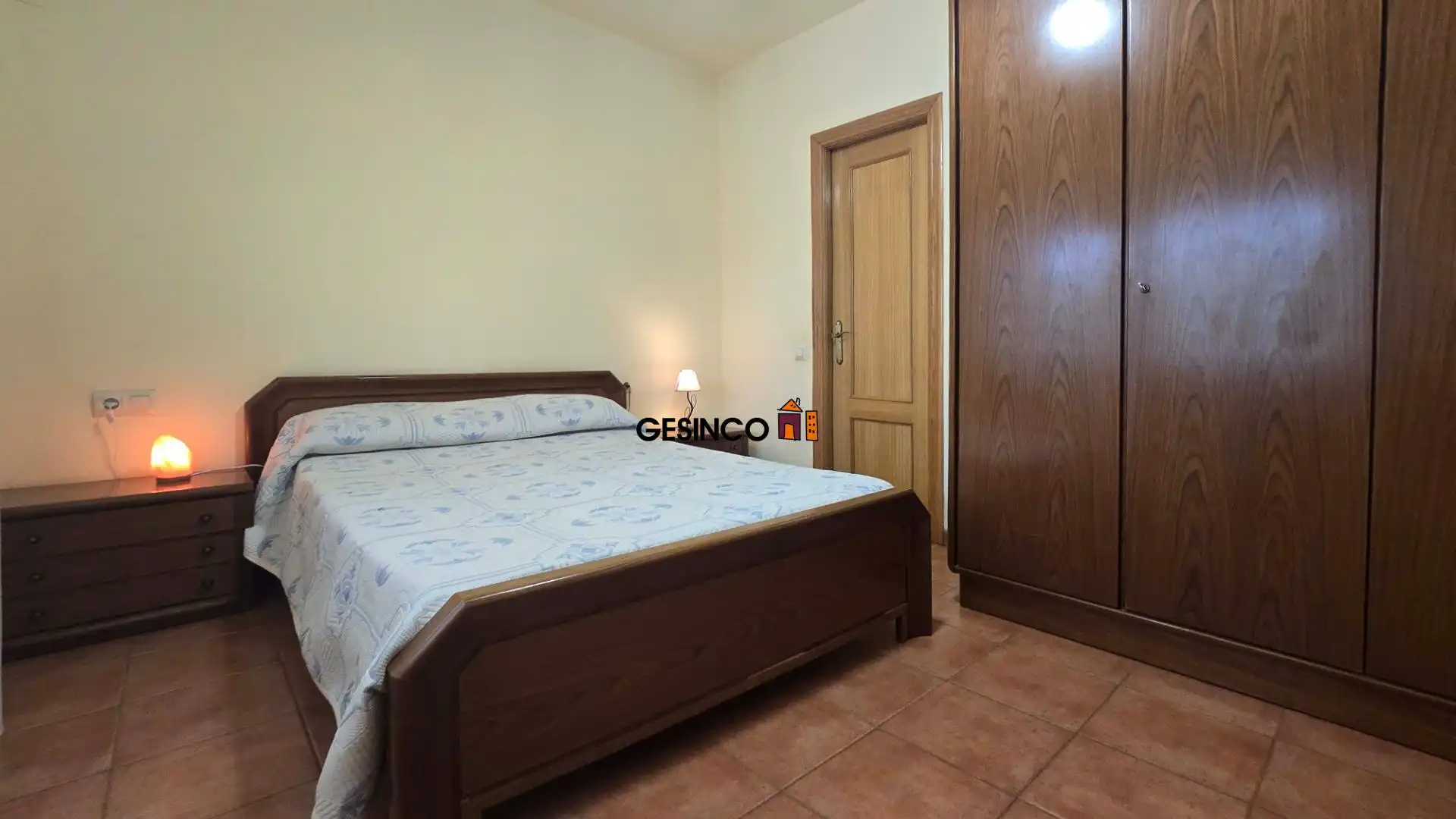 Bedroom of Houses for sale in Ontinyent  with Air Conditioner, Private garden and Storage room