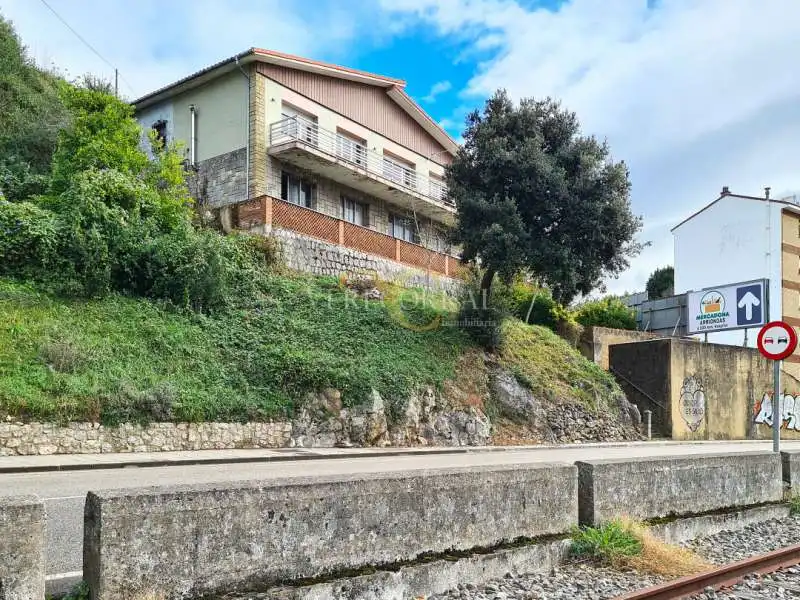 Casa con terrazza in vendita a Calle de Palacio Valdés, imagen 2
