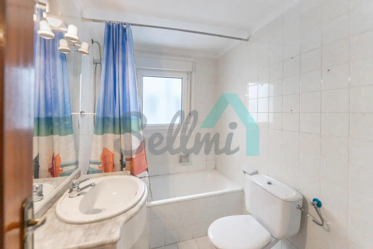 Badezimmer von Wohnung zur Miete in Oviedo  mit Heizung, Parkett und Terrasse