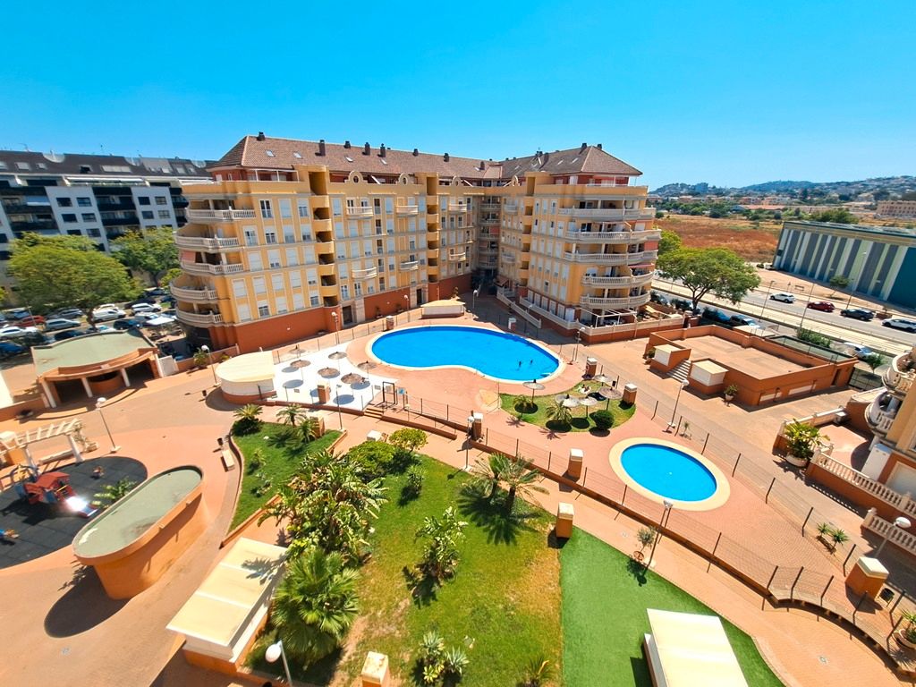 Piscina de Pis en venda en Dénia amb Aire condicionat, Calefacció i Terrassa