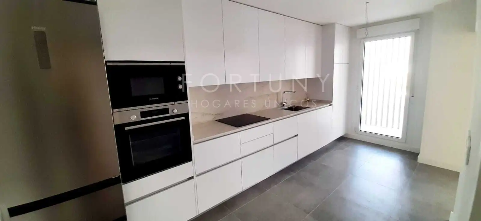 Kitchen of Ground floor for sale in Málaga  with Air Conditioner, Terrace and Storage room