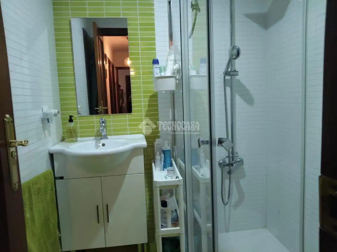 Baño de Piso en venta en Córdoba con Aire acondicionado, Trastero y Balcón