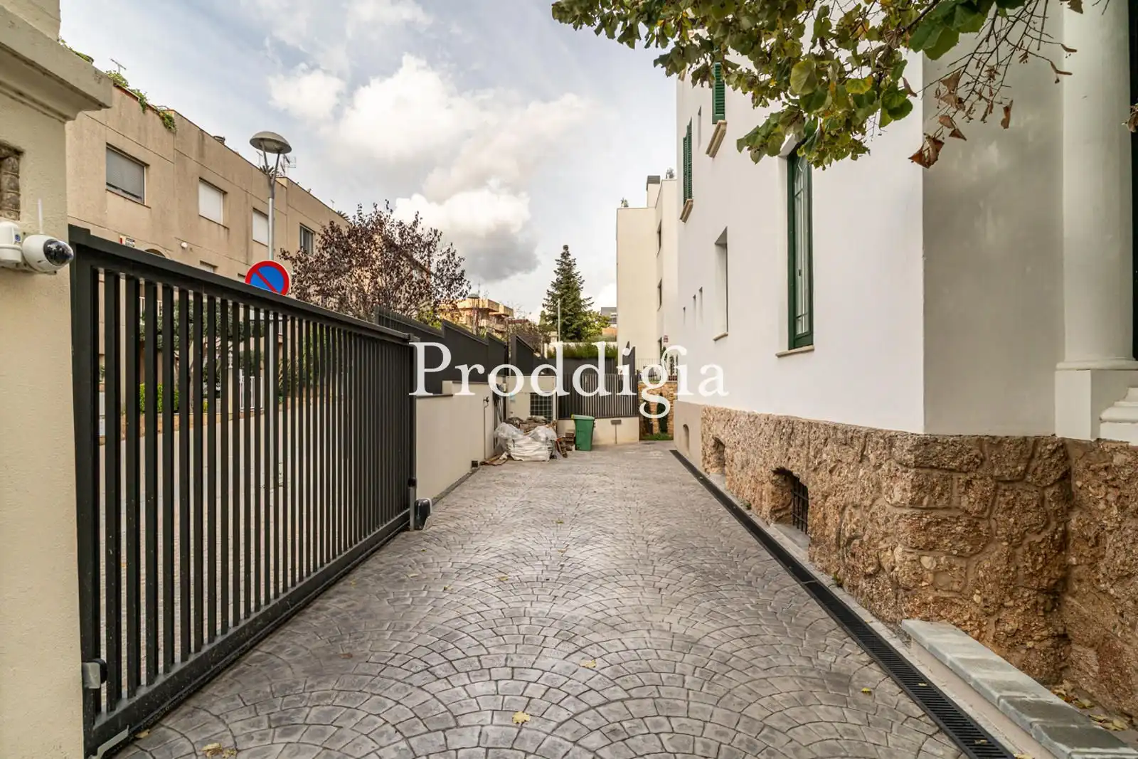Exterior view of Houses for rent in Sant Cugat del Vallès  with Air Conditioner, Heating and Swimming Pool