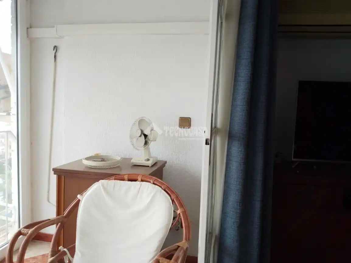 Habitación de Piso en venta en Sevilla con Aire acondicionado, Terraza y Amueblado