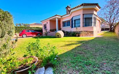 Vista exterior de Casa o xalet en venda en El Puerto de Santa María amb Aire condicionat, Calefacció i Jardí privat