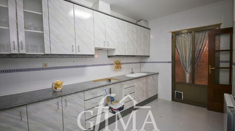 CASA DE PLANTA BAJA CON COCINA CAMPERA EN PLANTA ALTA JUNTO AVDA. D. ANTONIO HUERTAS, imatge 2
