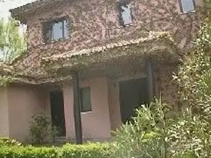 Vista exterior de Casa o chalet en venta en Pozuelo de Alarcón con Aire acondicionado, Calefacción y Jardín privado