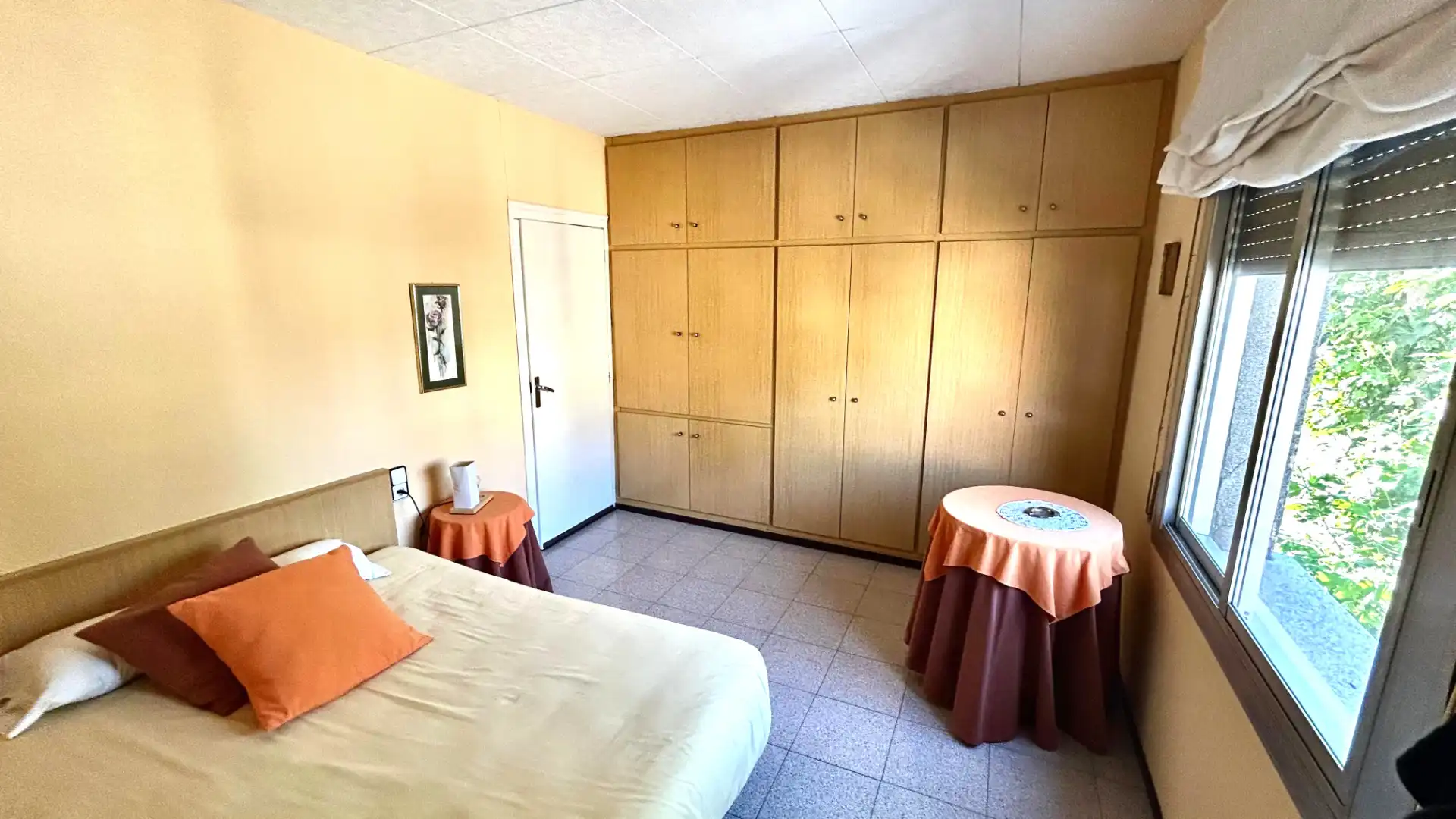 Habitación de Piso en venta en Terrassa con Aire acondicionado, Calefacción y Terraza