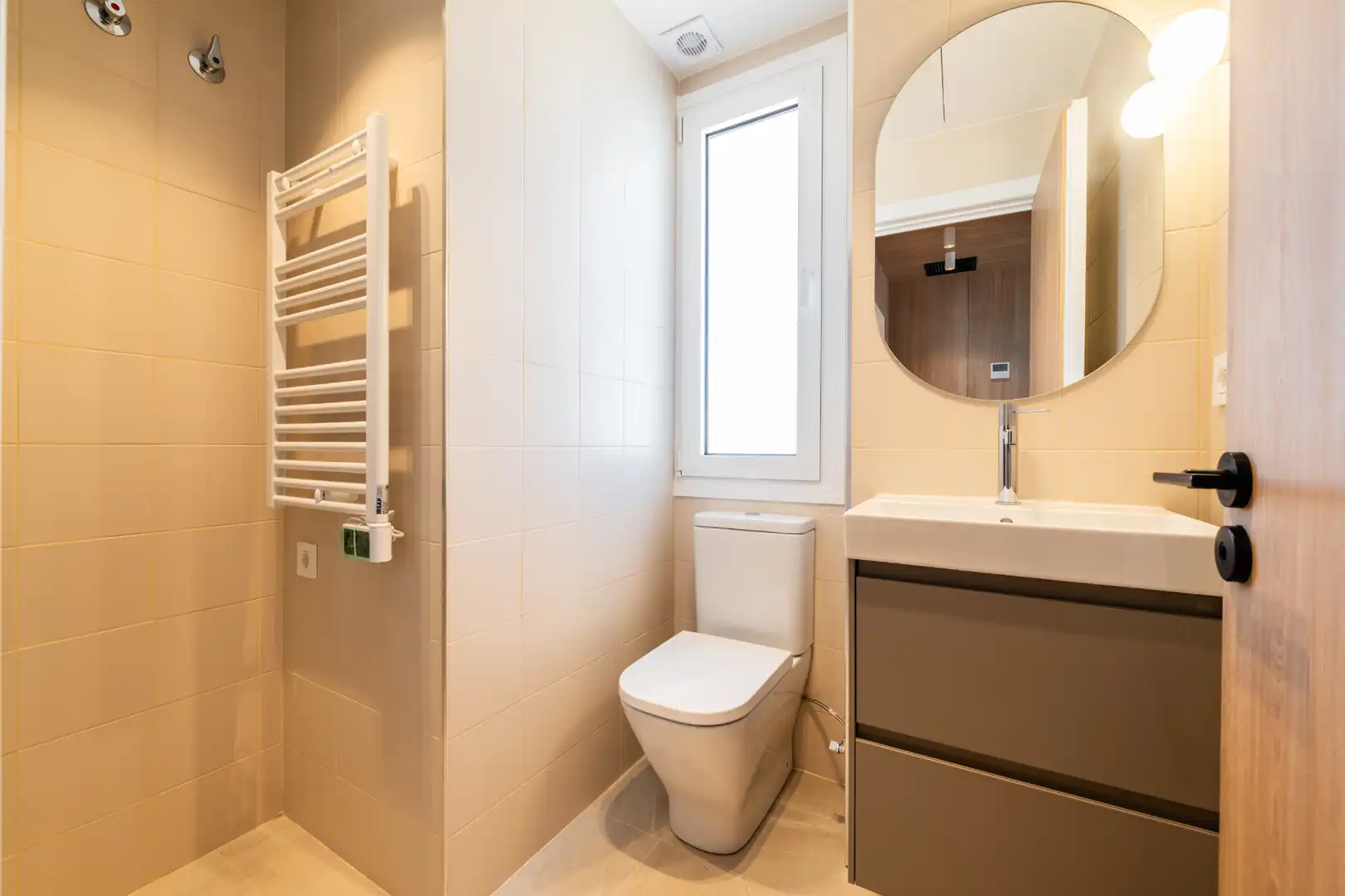 Baño de Piso en venta en Madrid con Aire acondicionado, Calefacción y Terraza