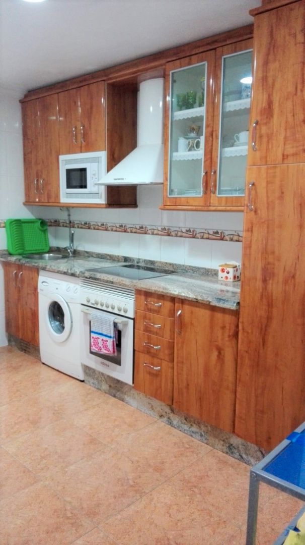 Kitchen of Flat to rent in Gijón   with Heating and Furnished